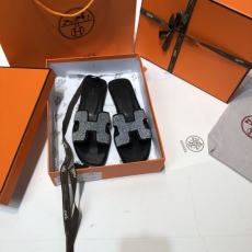 Hermes Slippers